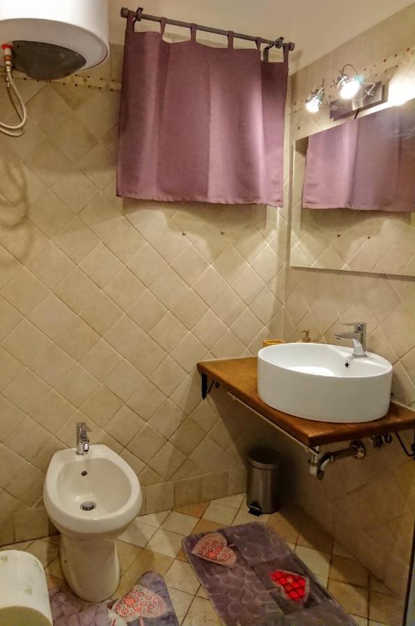 Siculi Central Apartment คาตาเนีย ภายนอก รูปภาพ