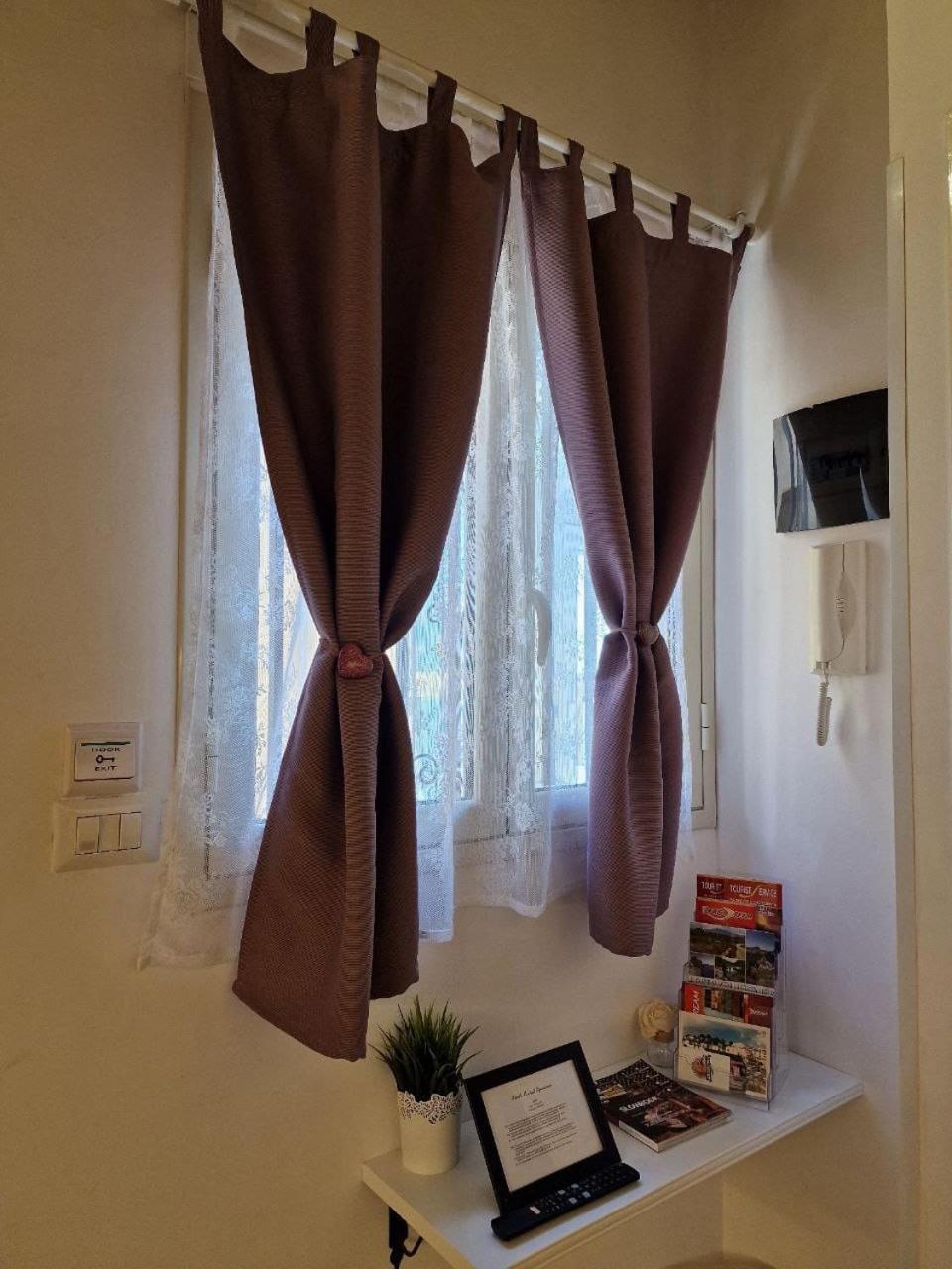 Siculi Central Apartment คาตาเนีย ภายนอก รูปภาพ